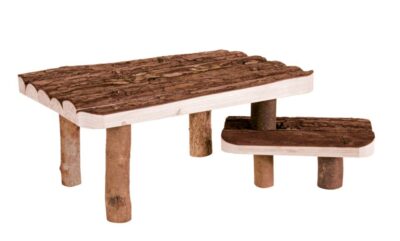 Natural Living Shelter with steps